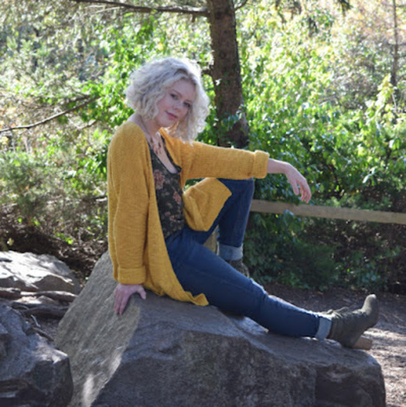 Meet your Posher, Maria - Picture 1 of 1